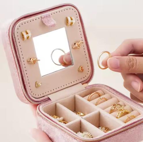 Boite_a_bijoux_de_voyage-gauche