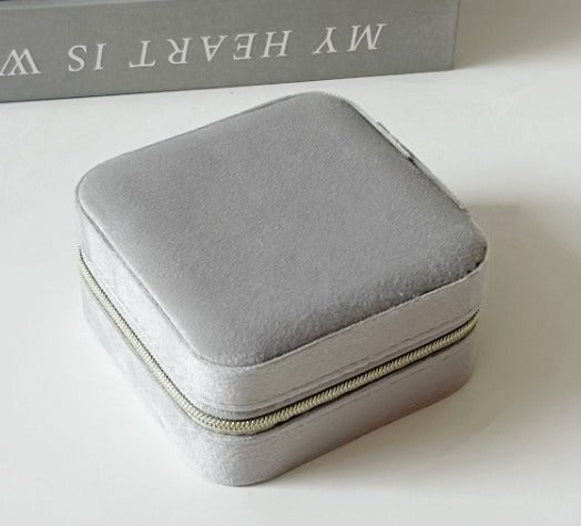Boite_a_bijoux_de_voyage-gris
